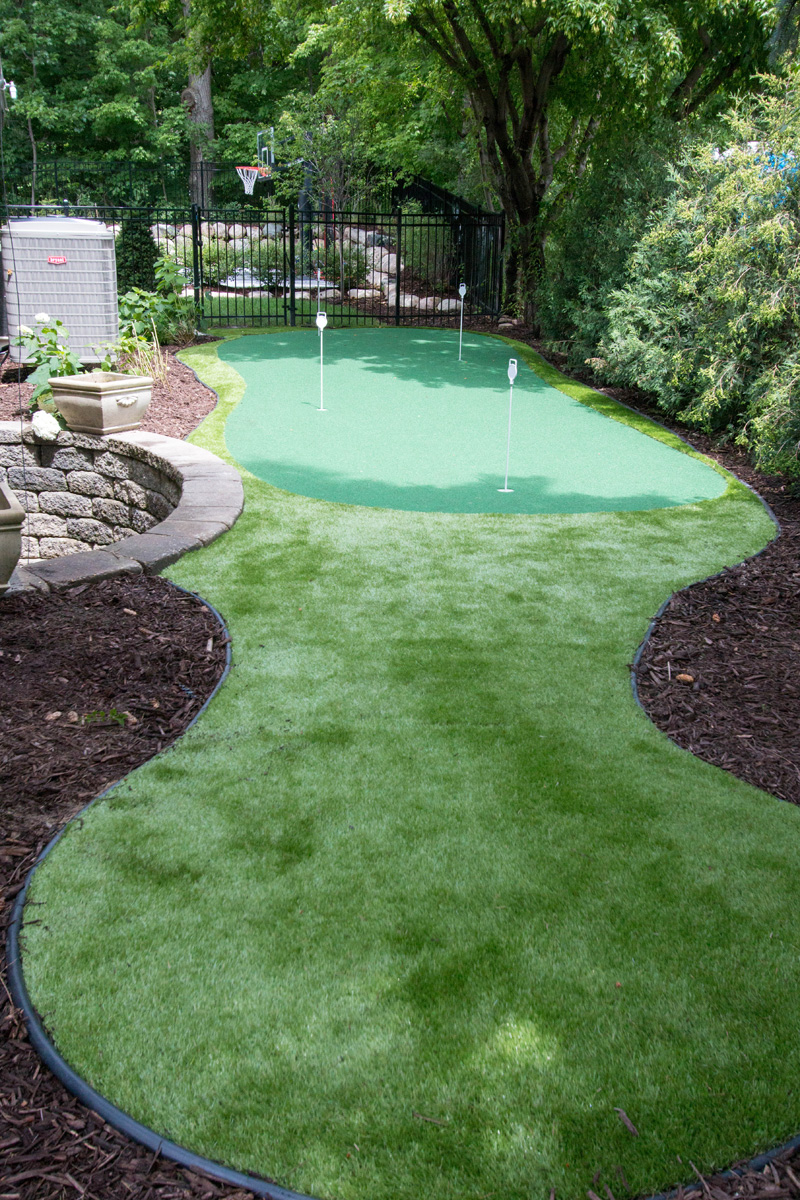 Minnesota Outdoor Putting Greens Turf